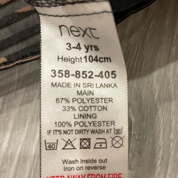 Beautiful dress size 3-4, perfect condition - Picture 3 of 3